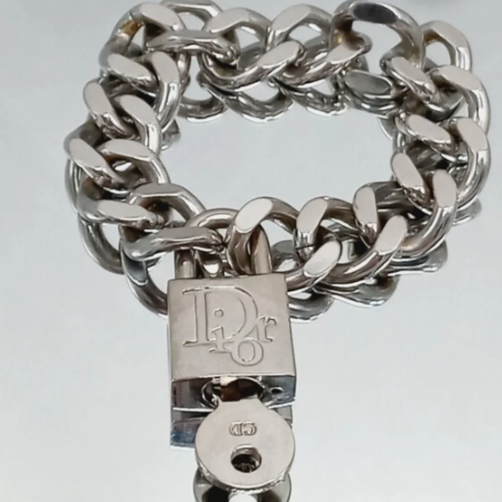 CHRISTIAN DIOR SilverTone Padlock Curb Link Chain Bracelet with 2 Keys 🎁